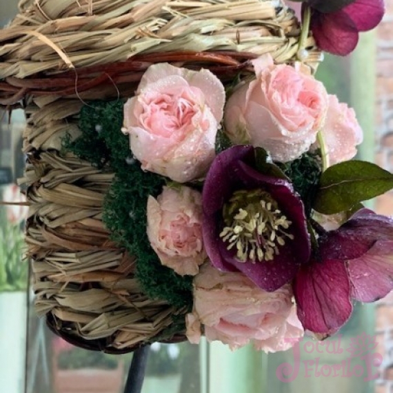 Aranjament floral Casuta de pasari