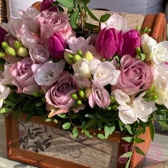 Aranjament floral Cufar de Martie