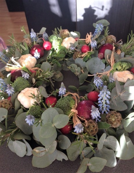 Coronita cu bunatati