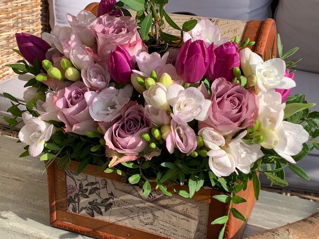 Aranjament floral Cufar de Martie